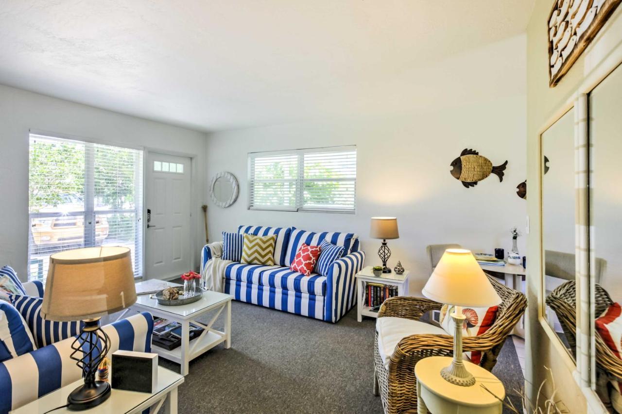 New Smyrna Beach Abode With Fire Pit, Walk To Beach! Esterno foto