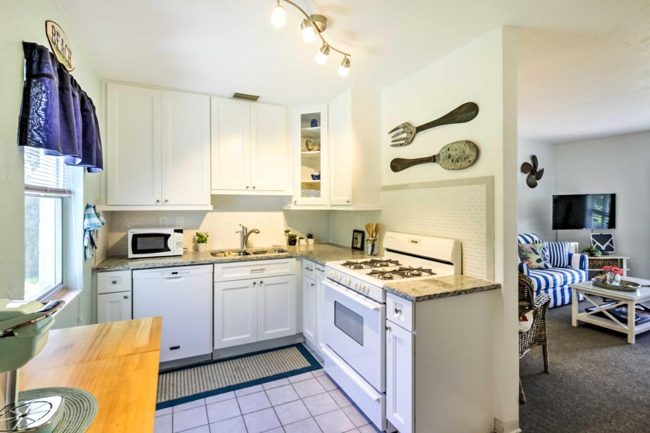 New Smyrna Beach Abode With Fire Pit, Walk To Beach! Esterno foto