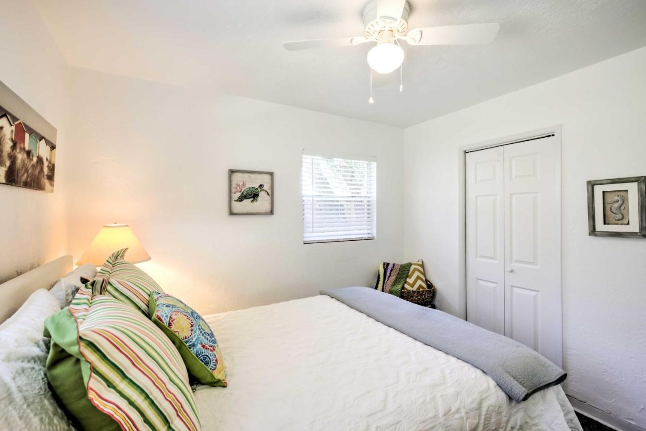 New Smyrna Beach Abode With Fire Pit, Walk To Beach! Esterno foto