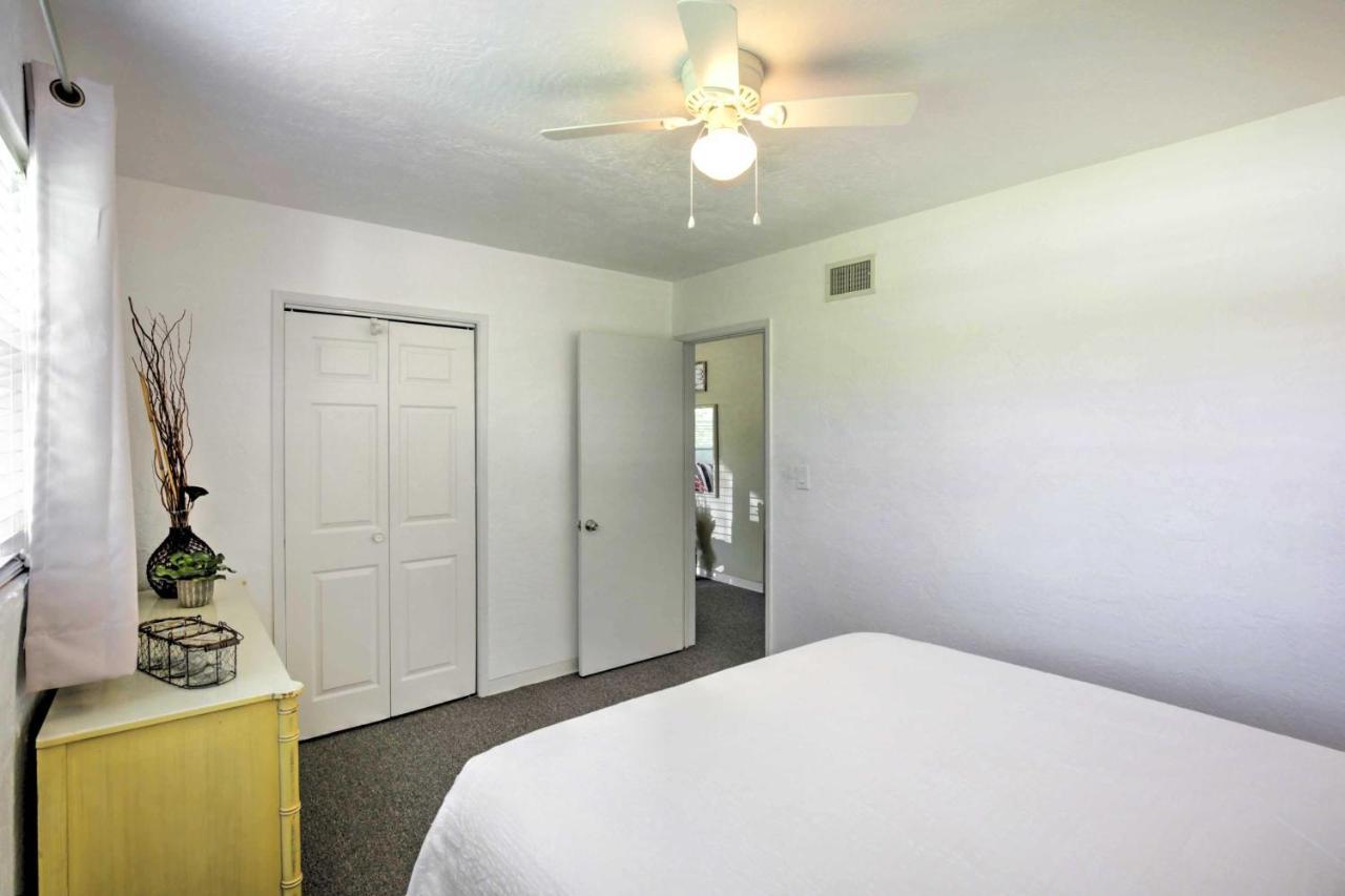 New Smyrna Beach Abode With Fire Pit, Walk To Beach! Esterno foto