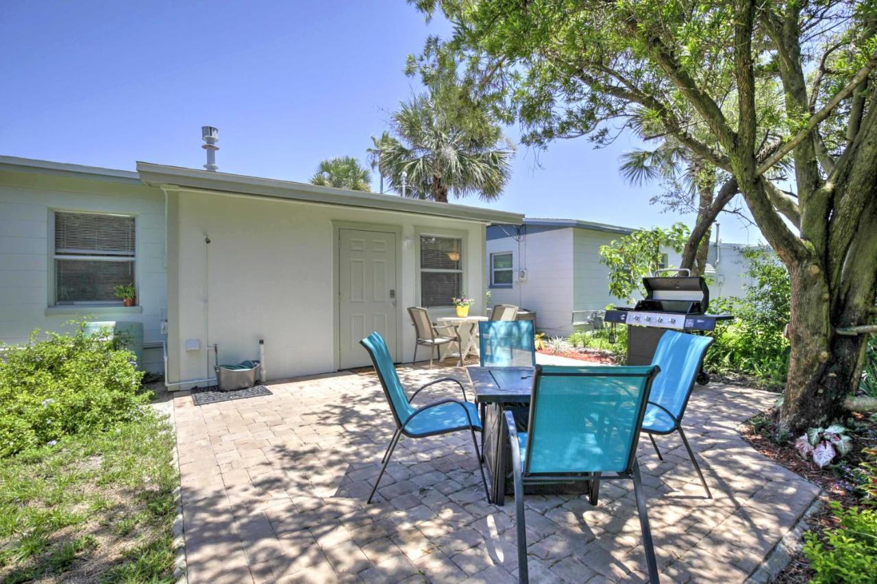 New Smyrna Beach Abode With Fire Pit, Walk To Beach! Villa Esterno foto